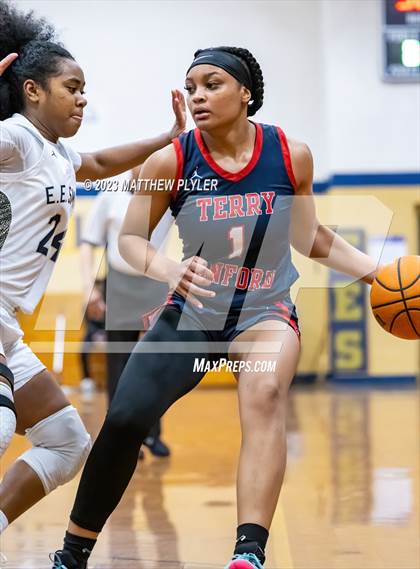 Thumbnail 1 in Terry Sanford vs E.E. Smith (All American Conference Tournament Final) photogallery.