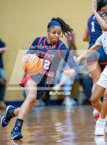 Thumbnail 3 in Terry Sanford vs E.E. Smith (All American Conference Tournament Final) photogallery.