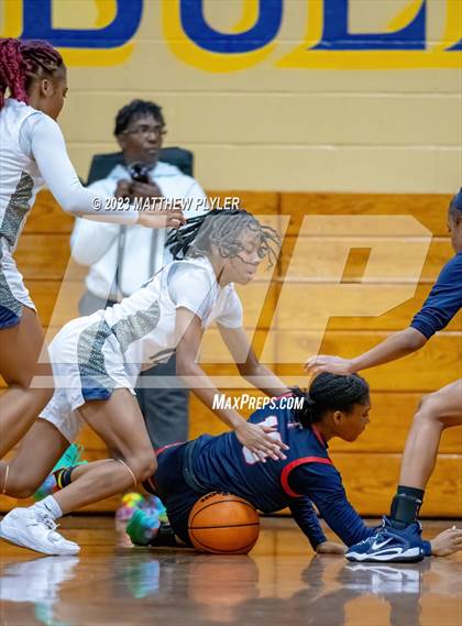 Thumbnail 1 in Terry Sanford vs E.E. Smith (All American Conference Tournament Final) photogallery.