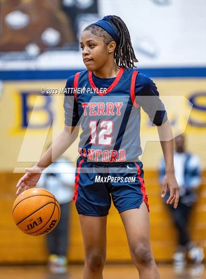 Thumbnail 2 in Terry Sanford vs E.E. Smith (All American Conference Tournament Final) photogallery.
