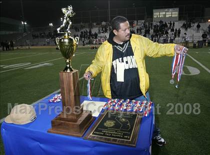 Thumbnail 3 in Annenberg vs. View Park Prep ( LACS 8-Man Final ) photogallery.
