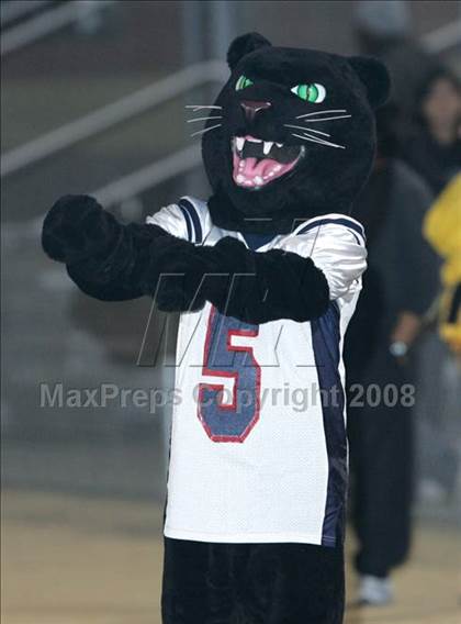 Thumbnail 1 in Annenberg vs. View Park Prep ( LACS 8-Man Final ) photogallery.