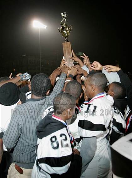 Thumbnail 1 in Annenberg vs. View Park Prep ( LACS 8-Man Final ) photogallery.