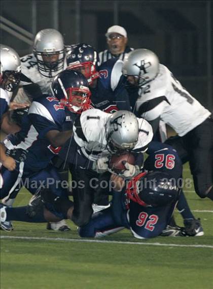 Thumbnail 2 in Annenberg vs. View Park Prep ( LACS 8-Man Final ) photogallery.