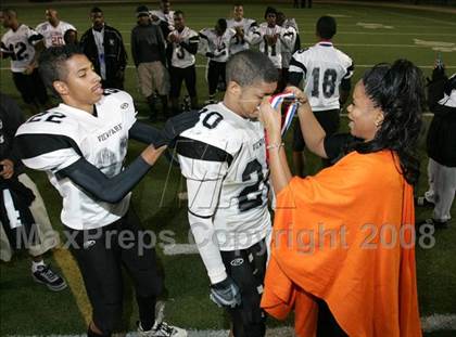 Thumbnail 3 in Annenberg vs. View Park Prep ( LACS 8-Man Final ) photogallery.