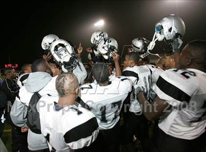 Thumbnail 3 in Annenberg vs. View Park Prep ( LACS 8-Man Final ) photogallery.
