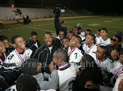 Thumbnail 3 in Annenberg vs. View Park Prep ( LACS 8-Man Final ) photogallery.