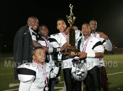 Thumbnail 3 in Annenberg vs. View Park Prep ( LACS 8-Man Final ) photogallery.
