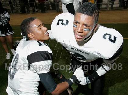 Thumbnail 3 in Annenberg vs. View Park Prep ( LACS 8-Man Final ) photogallery.