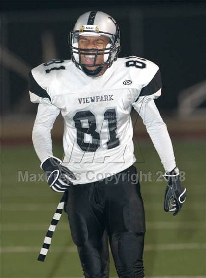 Thumbnail 2 in Annenberg vs. View Park Prep ( LACS 8-Man Final ) photogallery.