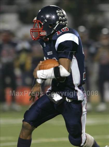 Thumbnail 3 in Annenberg vs. View Park Prep ( LACS 8-Man Final ) photogallery.