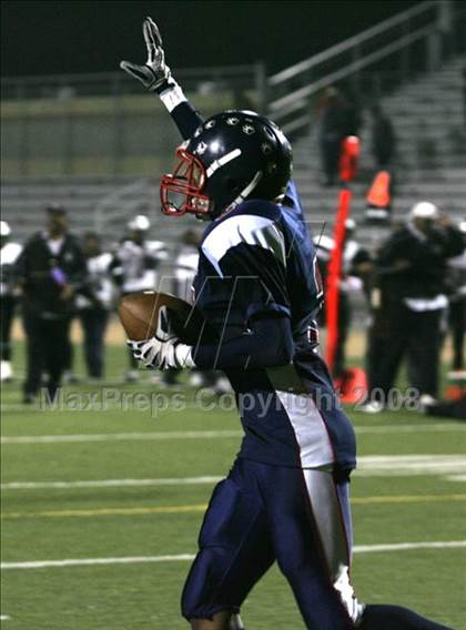 Thumbnail 2 in Annenberg vs. View Park Prep ( LACS 8-Man Final ) photogallery.