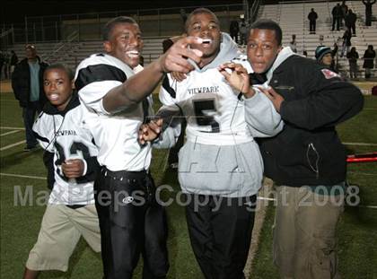 Thumbnail 1 in Annenberg vs. View Park Prep ( LACS 8-Man Final ) photogallery.