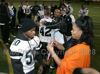 Thumbnail 2 in Annenberg vs. View Park Prep ( LACS 8-Man Final ) photogallery.