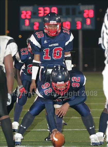 Thumbnail 3 in Annenberg vs. View Park Prep ( LACS 8-Man Final ) photogallery.