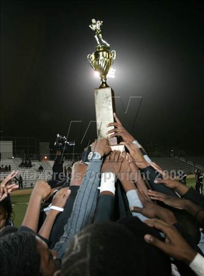 Thumbnail 2 in Annenberg vs. View Park Prep ( LACS 8-Man Final ) photogallery.