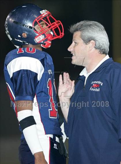 Thumbnail 1 in Annenberg vs. View Park Prep ( LACS 8-Man Final ) photogallery.