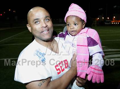 Thumbnail 1 in Annenberg vs. View Park Prep ( LACS 8-Man Final ) photogallery.