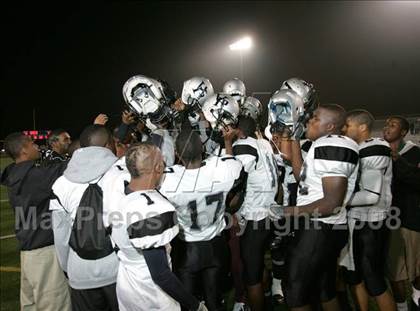 Thumbnail 2 in Annenberg vs. View Park Prep ( LACS 8-Man Final ) photogallery.