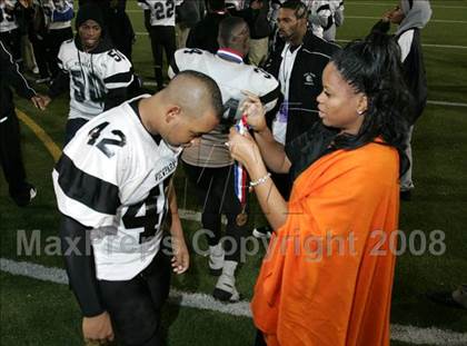 Thumbnail 1 in Annenberg vs. View Park Prep ( LACS 8-Man Final ) photogallery.