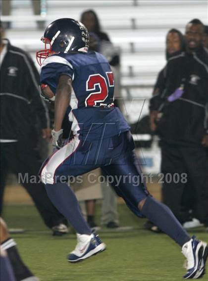 Thumbnail 2 in Annenberg vs. View Park Prep ( LACS 8-Man Final ) photogallery.