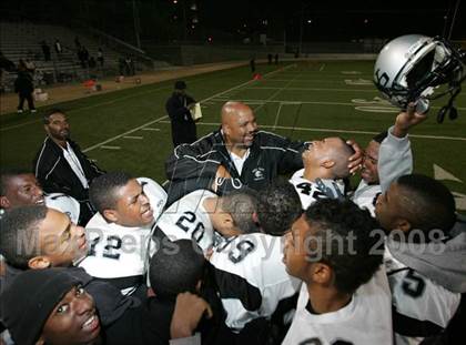 Thumbnail 3 in Annenberg vs. View Park Prep ( LACS 8-Man Final ) photogallery.