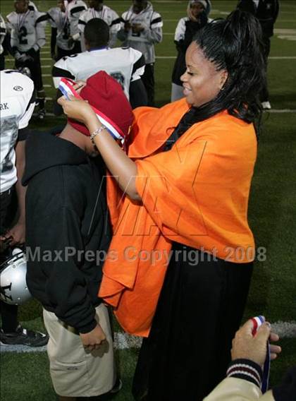 Thumbnail 1 in Annenberg vs. View Park Prep ( LACS 8-Man Final ) photogallery.