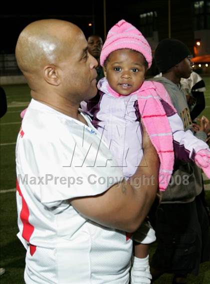 Thumbnail 2 in Annenberg vs. View Park Prep ( LACS 8-Man Final ) photogallery.
