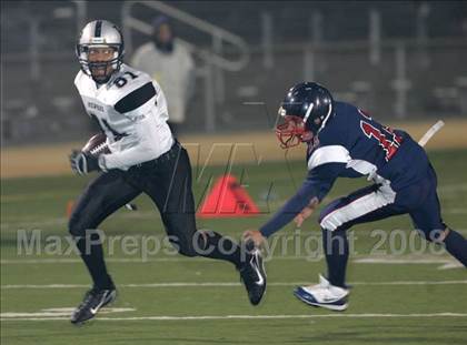 Thumbnail 2 in Annenberg vs. View Park Prep ( LACS 8-Man Final ) photogallery.
