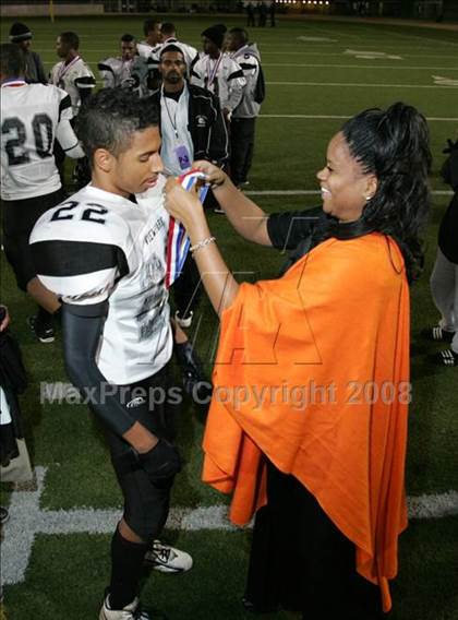 Thumbnail 1 in Annenberg vs. View Park Prep ( LACS 8-Man Final ) photogallery.