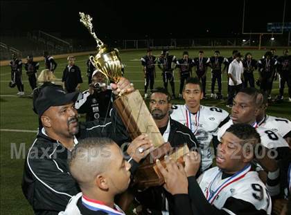 Thumbnail 1 in Annenberg vs. View Park Prep ( LACS 8-Man Final ) photogallery.