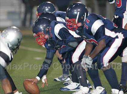 Thumbnail 1 in Annenberg vs. View Park Prep ( LACS 8-Man Final ) photogallery.