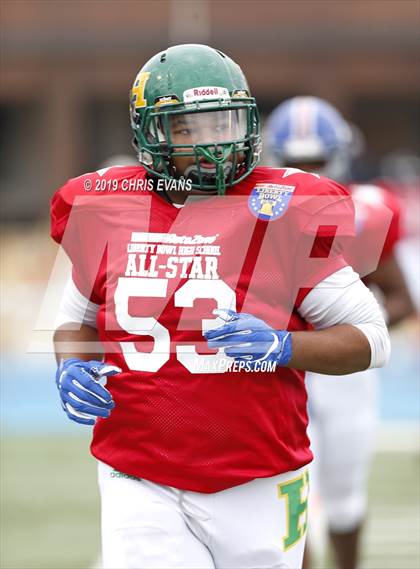 Thumbnail 1 in Autozone Liberty Bowl All-Stars photogallery.