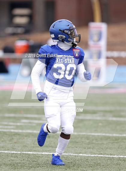 Thumbnail 3 in Autozone Liberty Bowl All-Stars photogallery.