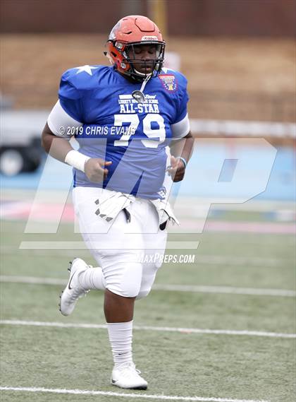 Thumbnail 2 in Autozone Liberty Bowl All-Stars photogallery.