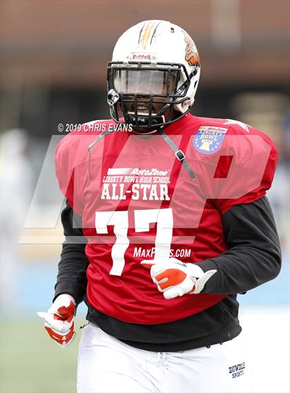 Thumbnail 2 in Autozone Liberty Bowl All-Stars photogallery.