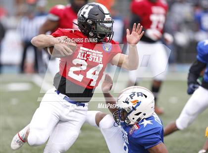 Thumbnail 1 in Autozone Liberty Bowl All-Stars photogallery.