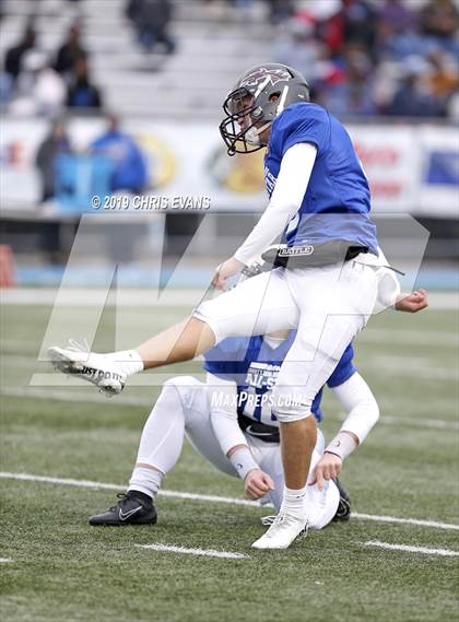 Thumbnail 3 in Autozone Liberty Bowl All-Stars photogallery.