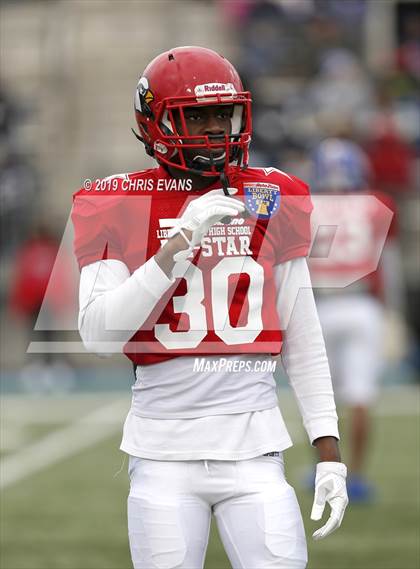 Thumbnail 1 in Autozone Liberty Bowl All-Stars photogallery.
