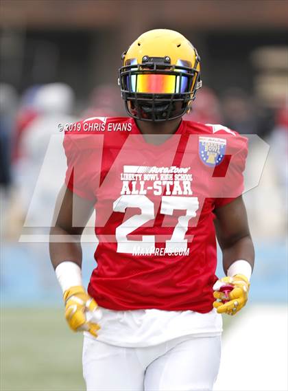 Thumbnail 1 in Autozone Liberty Bowl All-Stars photogallery.