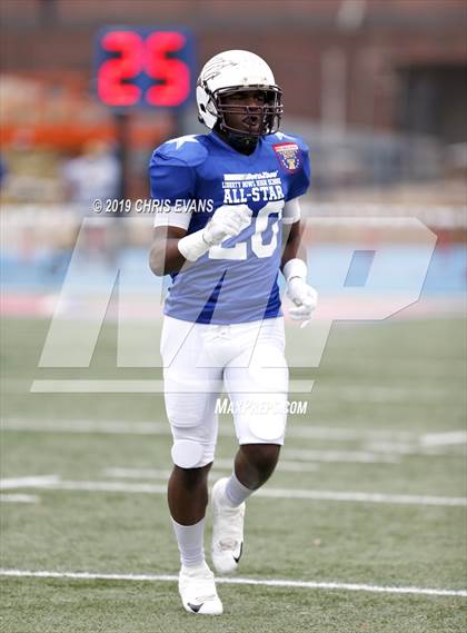 Thumbnail 3 in Autozone Liberty Bowl All-Stars photogallery.