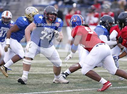 Thumbnail 3 in Autozone Liberty Bowl All-Stars photogallery.