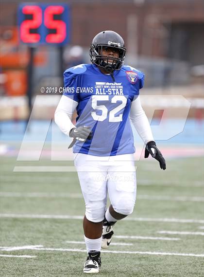 Thumbnail 1 in Autozone Liberty Bowl All-Stars photogallery.