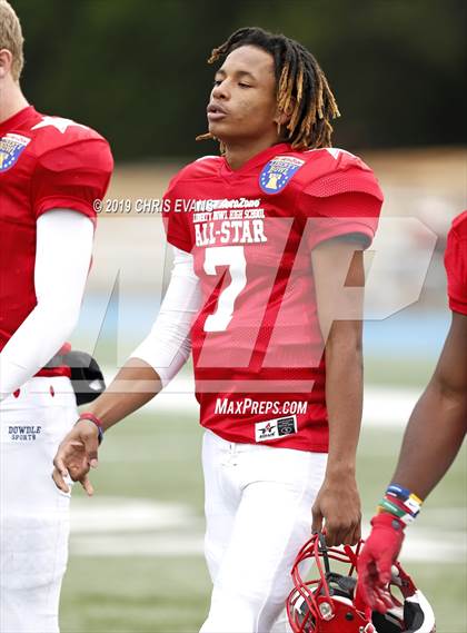 Thumbnail 3 in Autozone Liberty Bowl All-Stars photogallery.
