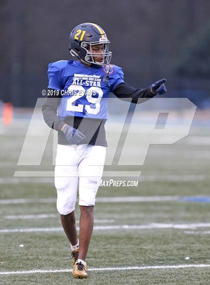 Thumbnail 3 in Autozone Liberty Bowl All-Stars photogallery.