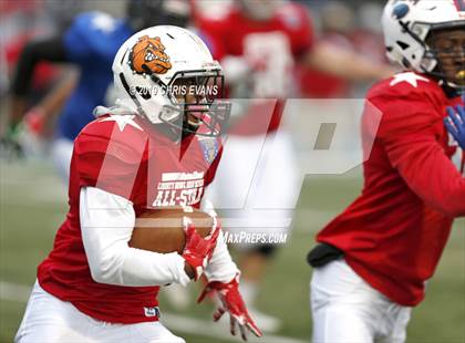 Thumbnail 3 in Autozone Liberty Bowl All-Stars photogallery.