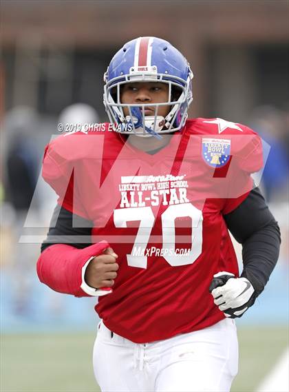 Thumbnail 1 in Autozone Liberty Bowl All-Stars photogallery.