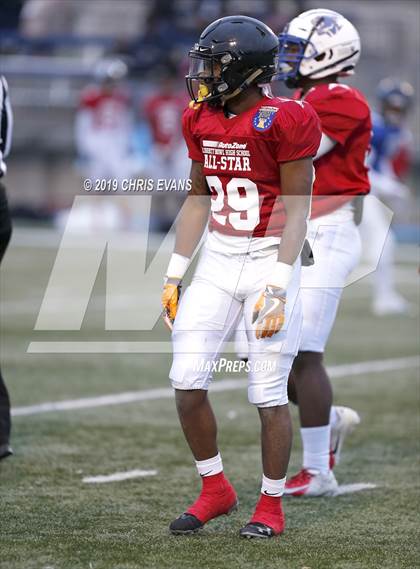 Thumbnail 2 in Autozone Liberty Bowl All-Stars photogallery.
