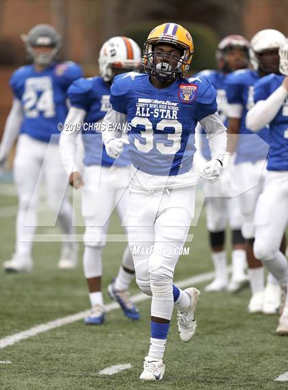 Thumbnail 2 in Autozone Liberty Bowl All-Stars photogallery.