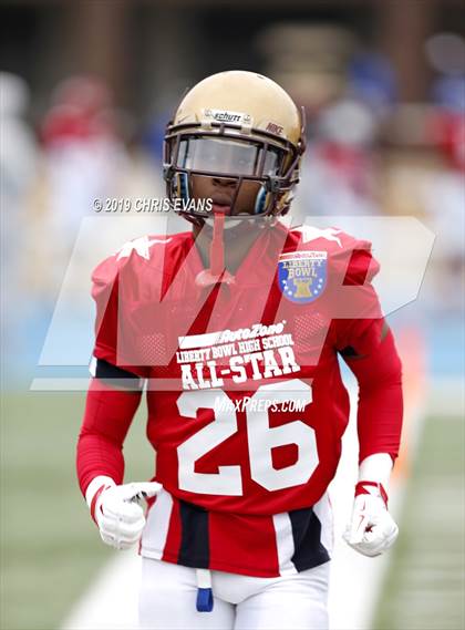 Thumbnail 3 in Autozone Liberty Bowl All-Stars photogallery.
